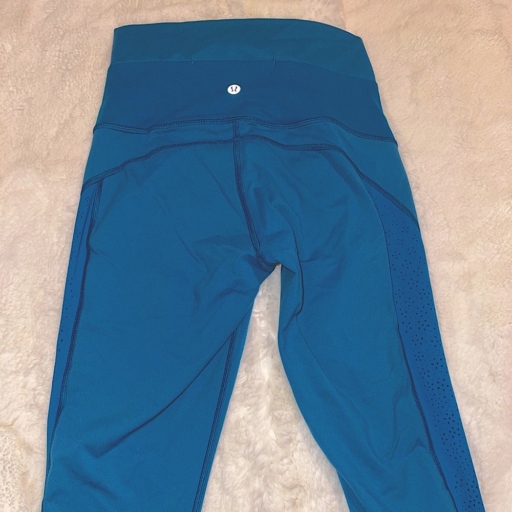 Gently used size 6 Lululemon tights